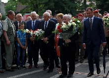 Odsłonięcie popiersia Prezydenta RP Lecha Kaczyńskigo w Mińsku Mazowieckim